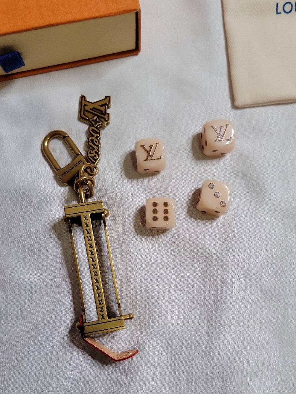 Louis Vuitton LV Lovers Dice Bag Charm & Key Holder - Picture 3 of 4